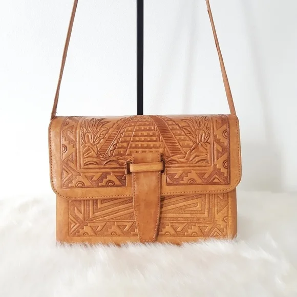 PYMSA | Vintage Hand Tooled Cowhide Leather Shoulder Bag - Tan - Picture 2 of 15